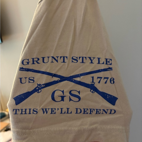 Grey State Beige Graphic Tee - Picture 2 of 4